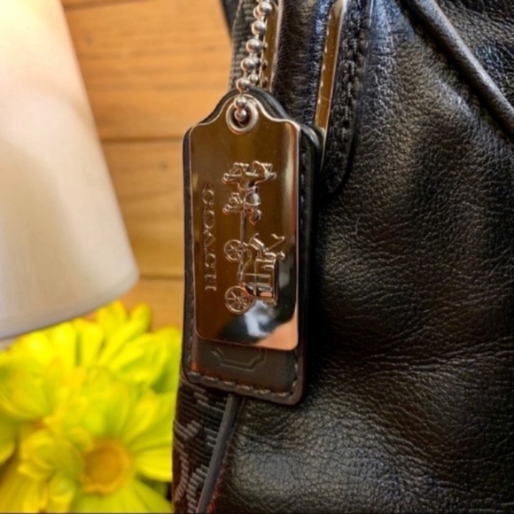 Coach Signature Three Compartment Shoulder Bag - Picture 2 of 9